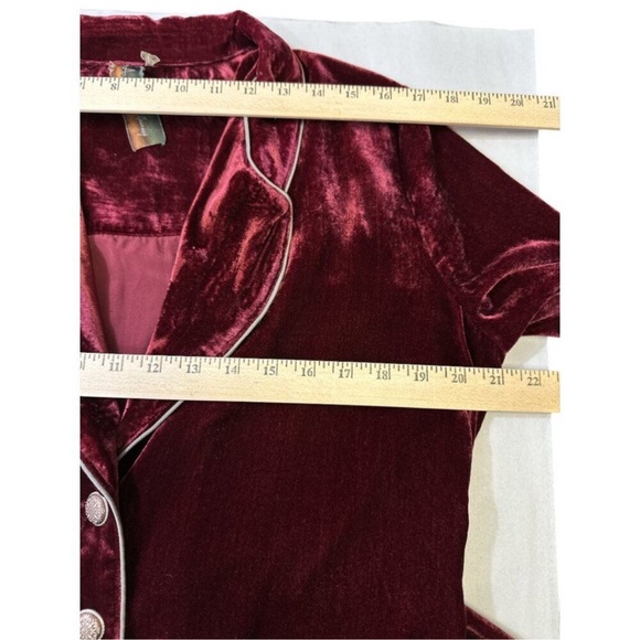 Aratta Silent Journey Velvet Burgundy Women's Jacket - Picture 2 of 7